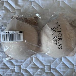 Brand New in Bag (No Tags) VS Bra